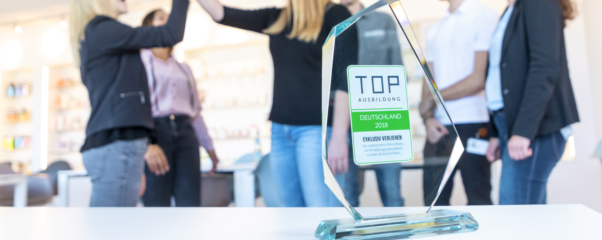 AUSBILDUNG & KARRIERE:<br>WIR WOLLEN SIE!